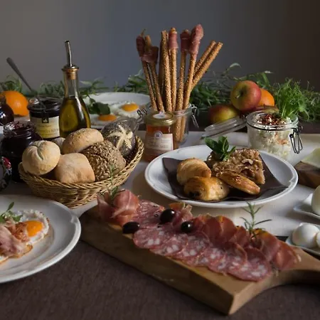 Pod Vrbo 3* Любляна