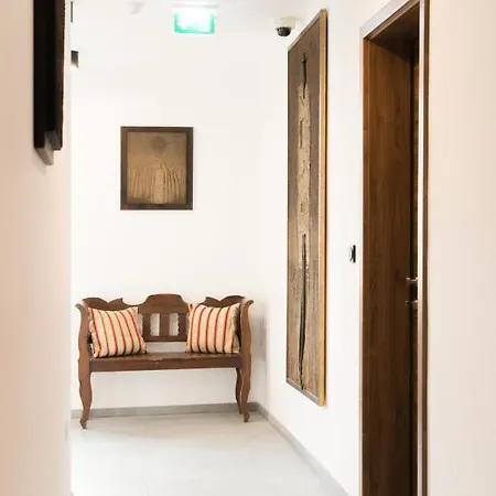 Pod Vrbo 3*