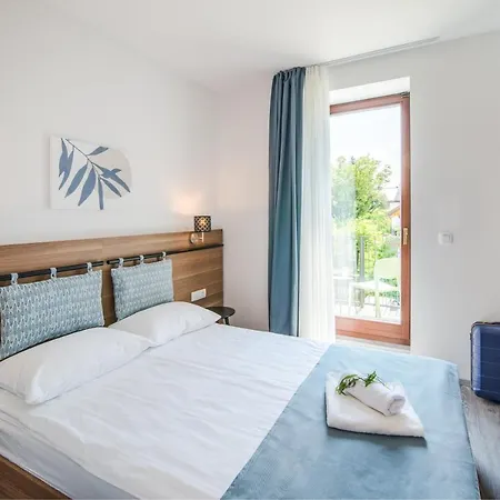 Pod Vrbo 3*