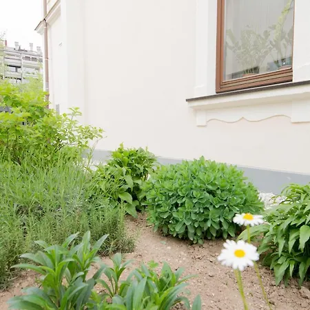 Pod Vrbo 3* Ljubljana